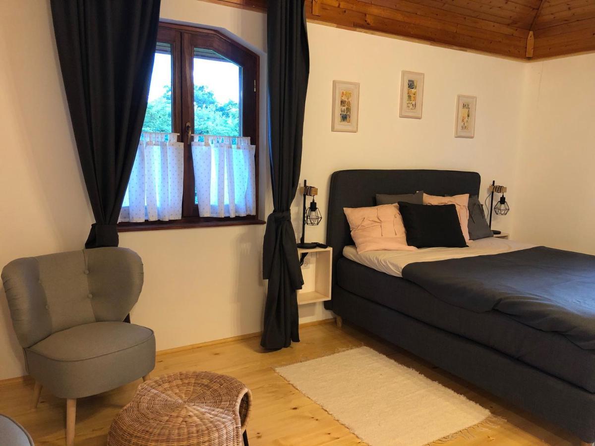 Apartment Szarvaslak Zalaujlak